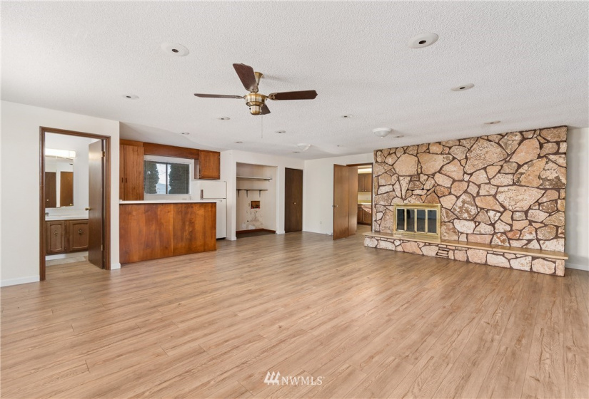 440 2nd, Cathlamet, Washington 98612, 2 Bedrooms Bedrooms, ,1 BathroomBathrooms,Residential,For Sale,2nd,NWM1873905