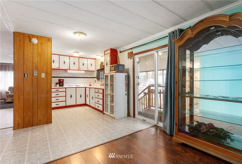 2101 324th, Federal Way, Washington 98003, 2 Bedrooms Bedrooms, ,1 BathroomBathrooms,Manufactured In Park,For Sale,324th,NWM1873825