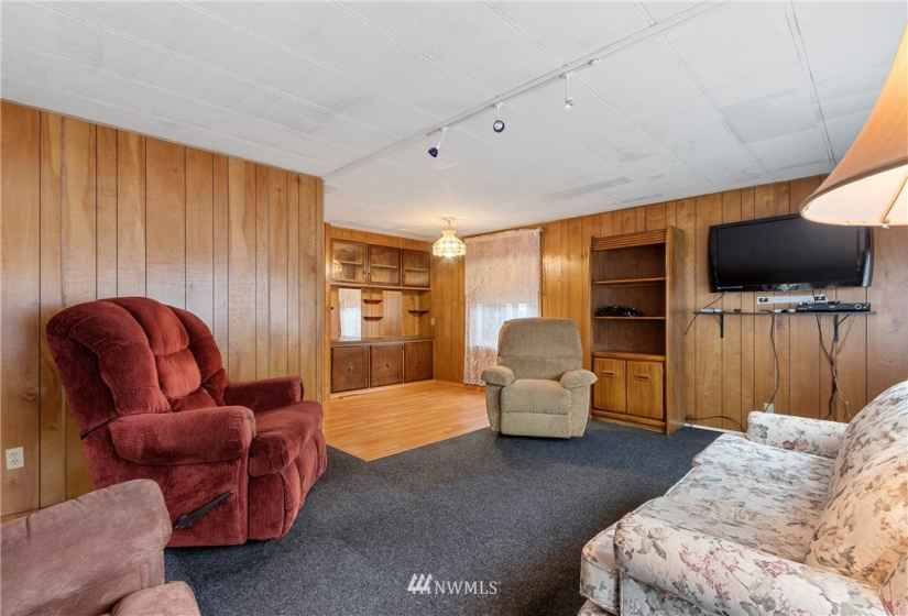 2101 324th, Federal Way, Washington 98003, 2 Bedrooms Bedrooms, ,1 BathroomBathrooms,Manufactured In Park,For Sale,324th,NWM1873825