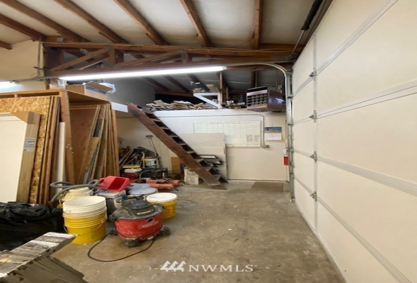 847 Maryland, Chehalis, Washington 98532, ,Commercial Sale,For Sale,Maryland,NWM1873988