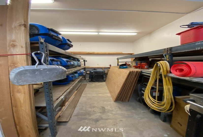 847 Maryland, Chehalis, Washington 98532, ,Commercial Sale,For Sale,Maryland,NWM1873988
