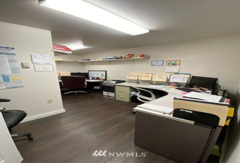 847 Maryland, Chehalis, Washington 98532, ,Commercial Sale,For Sale,Maryland,NWM1873988