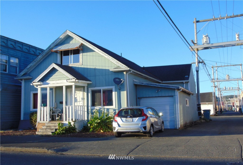 106 108 South Jefferson, Aberdeen, Washington 98520, ,Commercial Sale,For Sale,108 South Jefferson,NWM1874028