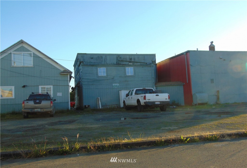 106 108 South Jefferson, Aberdeen, Washington 98520, ,Commercial Sale,For Sale,108 South Jefferson,NWM1874028