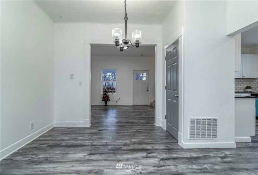 307 Roosevelt, Walla Walla, Washington 99362, 2 Bedrooms Bedrooms, ,1 BathroomBathrooms,Residential,For Sale,Watertown,Roosevelt,NWM1873870