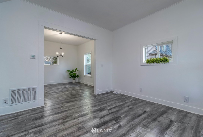 307 Roosevelt, Walla Walla, Washington 99362, 2 Bedrooms Bedrooms, ,1 BathroomBathrooms,Residential,For Sale,Watertown,Roosevelt,NWM1873870