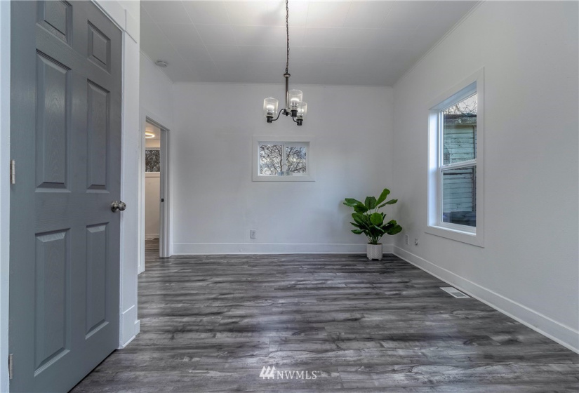 307 Roosevelt, Walla Walla, Washington 99362, 2 Bedrooms Bedrooms, ,1 BathroomBathrooms,Residential,For Sale,Watertown,Roosevelt,NWM1873870