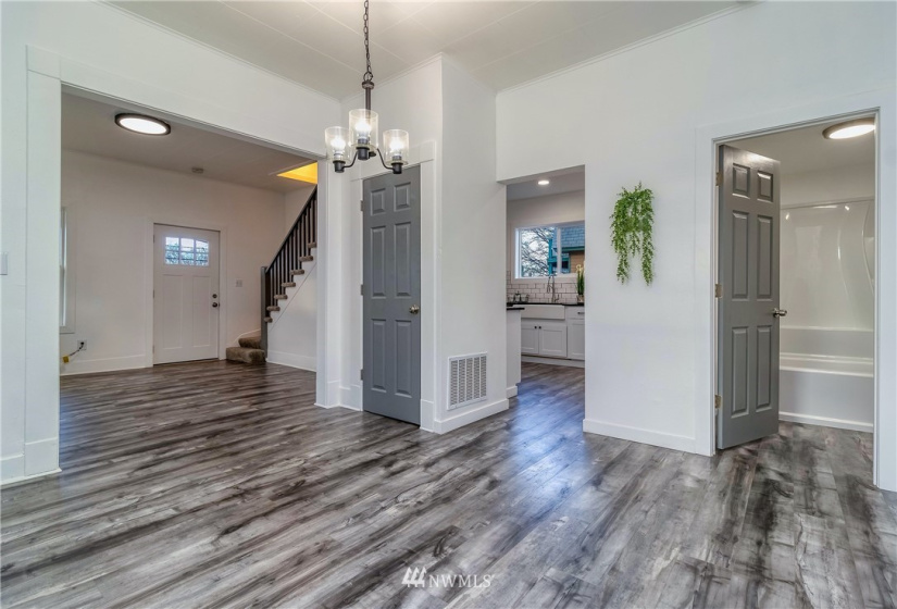 307 Roosevelt, Walla Walla, Washington 99362, 2 Bedrooms Bedrooms, ,1 BathroomBathrooms,Residential,For Sale,Watertown,Roosevelt,NWM1873870