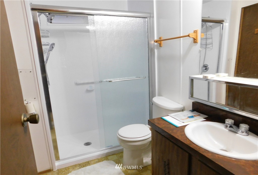 9314 Canyon, Puyallup, Washington 98371, 2 Bedrooms Bedrooms, ,Manufactured In Park,For Sale,Canyon,NWM1874223