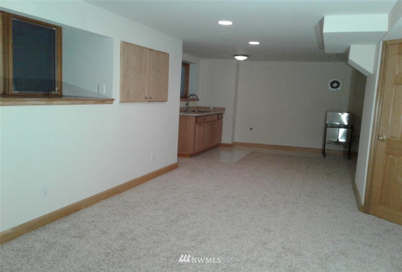 5822 8th, Seattle, Washington 98107, 4 Bedrooms Bedrooms, ,2 BathroomsBathrooms,Residential,For Sale,8th,NWM1874294