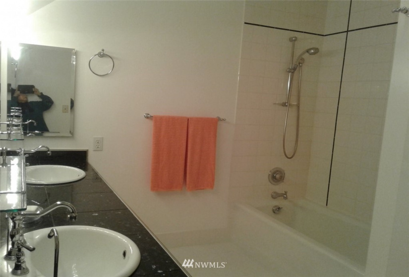 5822 8th, Seattle, Washington 98107, 4 Bedrooms Bedrooms, ,2 BathroomsBathrooms,Residential,For Sale,8th,NWM1874294