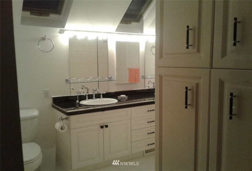 5822 8th, Seattle, Washington 98107, 4 Bedrooms Bedrooms, ,2 BathroomsBathrooms,Residential,For Sale,8th,NWM1874294