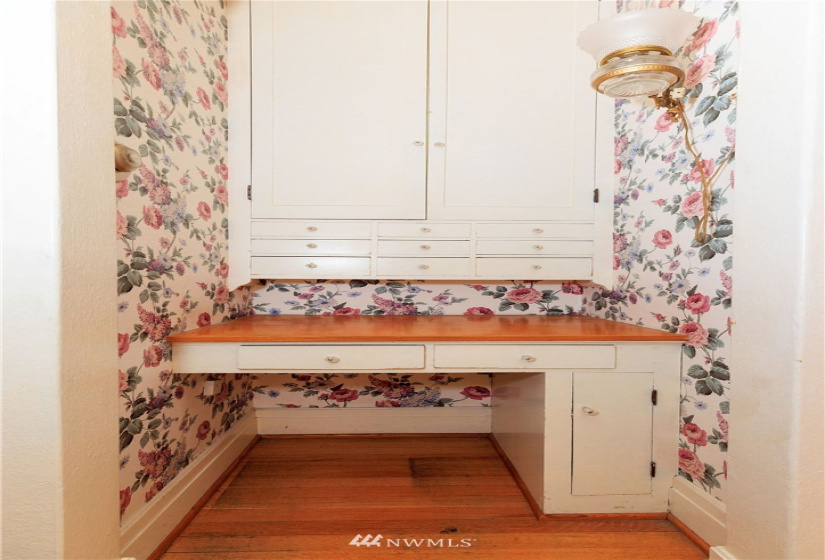 2 Chicago, Yakima, Washington 98902, 4 Bedrooms Bedrooms, ,2 BathroomsBathrooms,Residential,For Sale,Chicago,NWM1874309