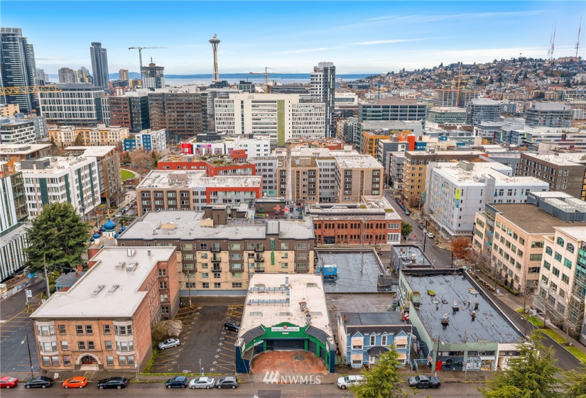 421 Eastlake, Seattle, Washington 98109, ,Commercial Sale,For Sale,Eastlake,NWM1874347