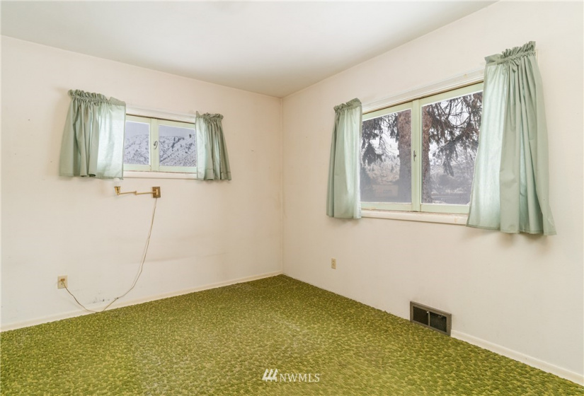 11 Moser, Orondo, Washington 98843, 3 Bedrooms Bedrooms, ,Residential,For Sale,Moser,NWM1874120
