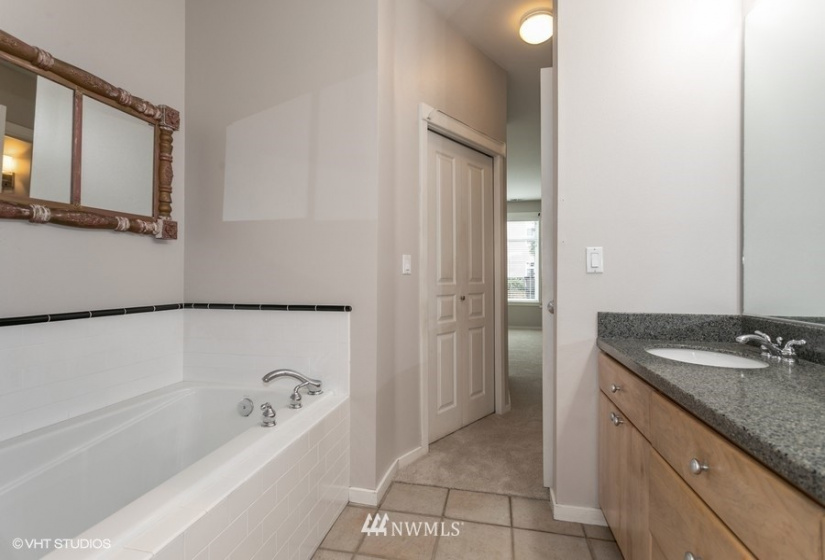 1950 Alaskan, Seattle, Washington 98101, 2 Bedrooms Bedrooms, ,2 BathroomsBathrooms,Residential Lease,For Rent,Alaskan,NWM1874444