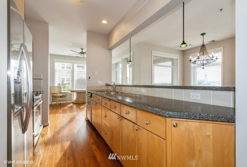 1950 Alaskan, Seattle, Washington 98101, 2 Bedrooms Bedrooms, ,2 BathroomsBathrooms,Residential Lease,For Rent,Alaskan,NWM1874444