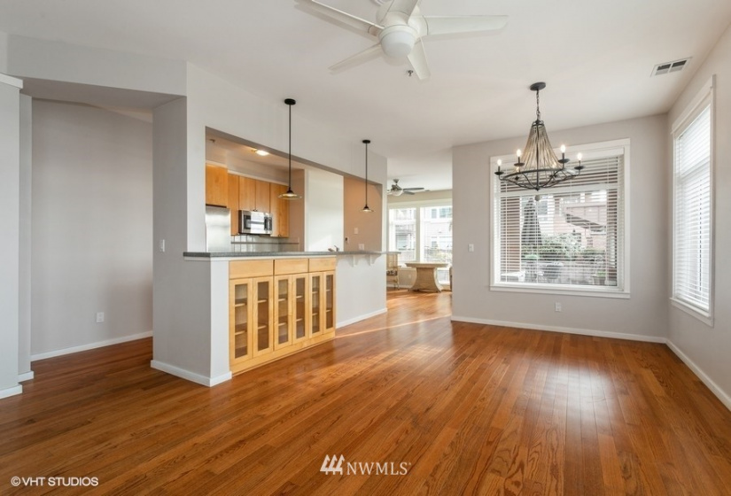 1950 Alaskan, Seattle, Washington 98101, 2 Bedrooms Bedrooms, ,2 BathroomsBathrooms,Residential Lease,For Rent,Alaskan,NWM1874444