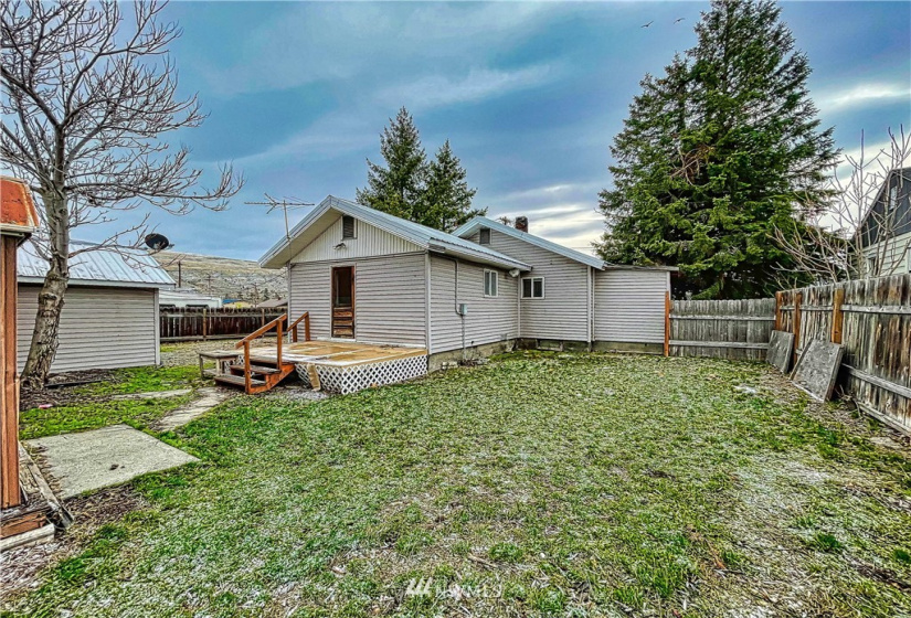226 Conconully, Okanogan, Washington 98840, 2 Bedrooms Bedrooms, ,1 BathroomBathrooms,Residential,For Sale,Kahlows Add,Conconully,NWM1874252