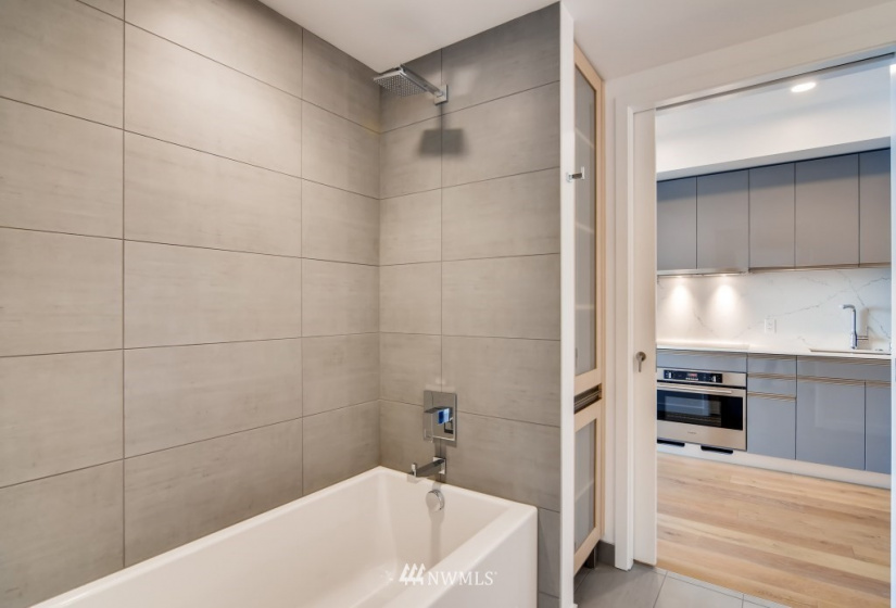 1808 Minor, Seattle, Washington 98101, 1 Bedroom Bedrooms, ,1 BathroomBathrooms,Residential Lease,For Rent,Nexus Condominium,Minor,NWM1874337