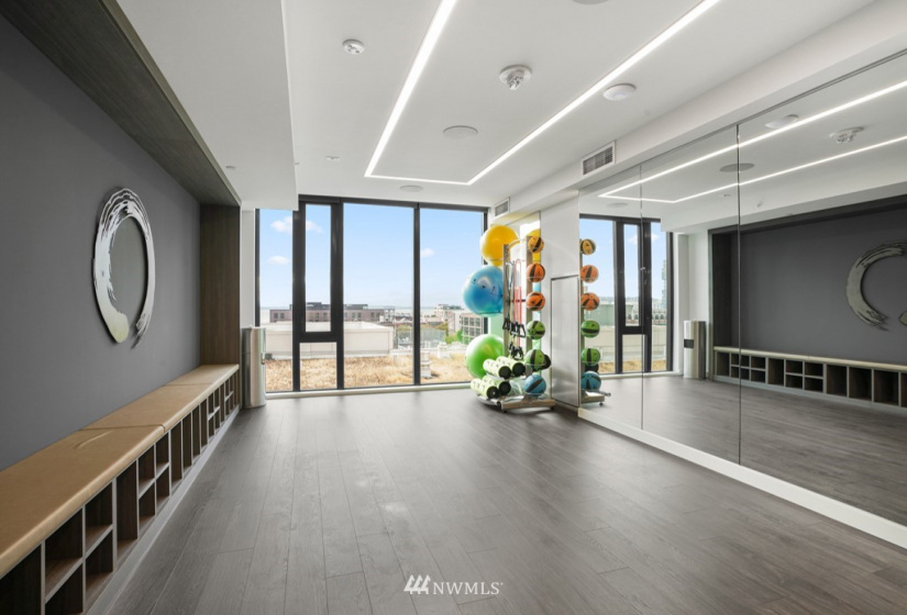 450 Main, Seattle, Washington 98104, ,1 BathroomBathrooms,Residential Lease,For Rent,KODA,Main,NWM1874469