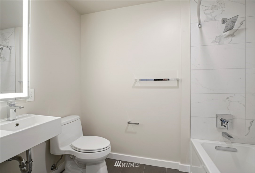 450 Main, Seattle, Washington 98104, ,1 BathroomBathrooms,Residential Lease,For Rent,KODA,Main,NWM1874469