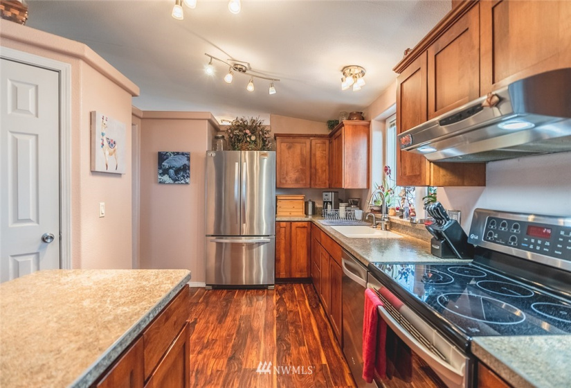1812 O, Moses Lake, Washington 98837, 3 Bedrooms Bedrooms, ,2 BathroomsBathrooms,Residential,For Sale,O,NWM1874695