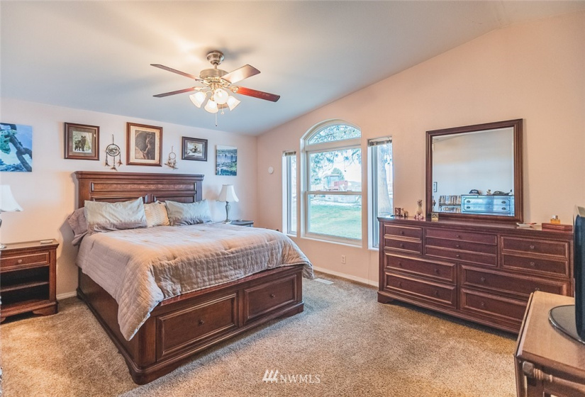 1812 O, Moses Lake, Washington 98837, 3 Bedrooms Bedrooms, ,2 BathroomsBathrooms,Residential,For Sale,O,NWM1874695