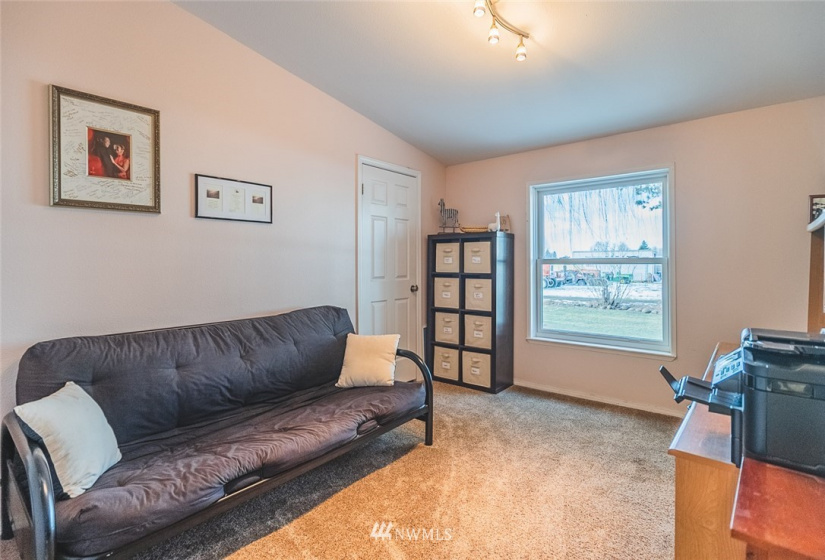 1812 O, Moses Lake, Washington 98837, 3 Bedrooms Bedrooms, ,2 BathroomsBathrooms,Residential,For Sale,O,NWM1874695