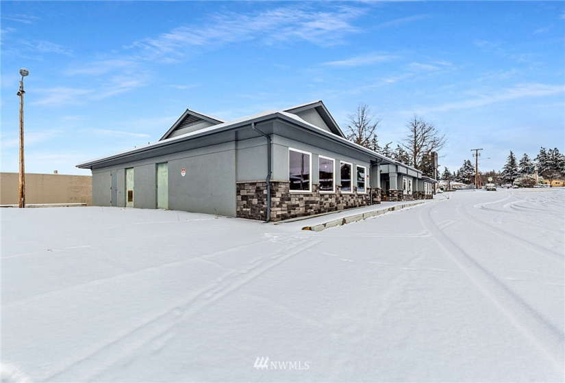 421 Midway, Oak Harbor, Washington 98277, ,Commercial Sale,For Sale,Midway,NWM1874108