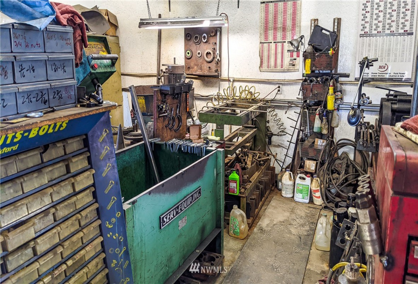 16 Barnhill, Tonasket, Washington 98855, ,Commercial Sale,For Sale,Barnhill,NWM1875075
