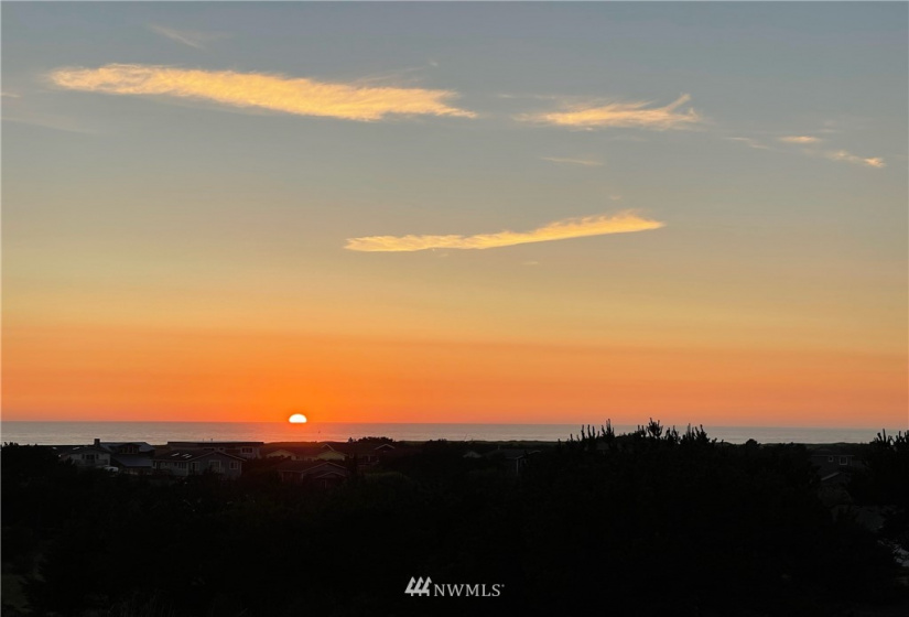 32615 J, Ocean Park, Washington 98640, ,Land,For Sale,J,NWM1875215