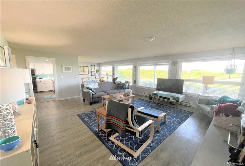 1051 Ocean Shores, Ocean Shores, Washington 98569, 3 Bedrooms Bedrooms, ,2 BathroomsBathrooms,Residential,For Sale,Sanderling,Ocean Shores,NWM1875086