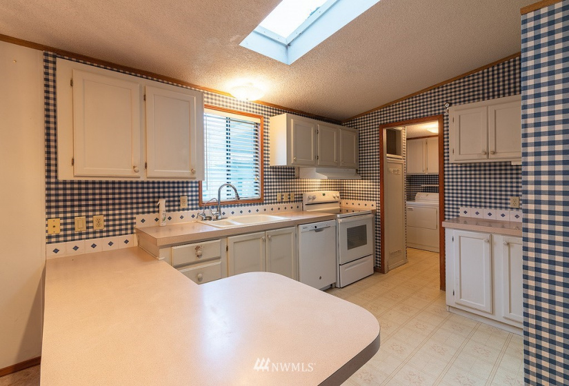 8430 15th, Lake Stevens, Washington 98258, 3 Bedrooms Bedrooms, ,2 BathroomsBathrooms,Residential,For Sale,15th,NWM1874853