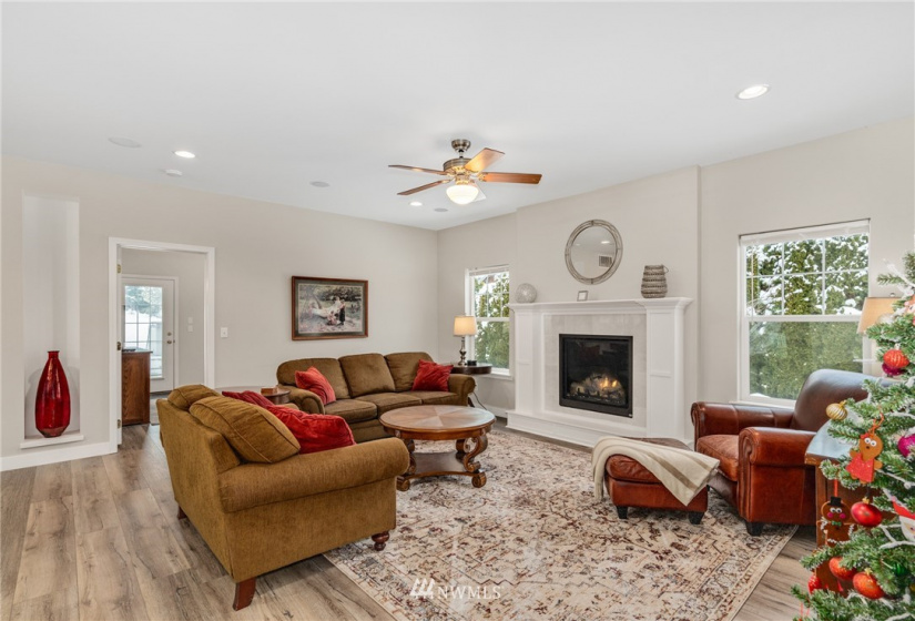 12190 Emig, Leavenworth, Washington 98826, 3 Bedrooms Bedrooms, ,2 BathroomsBathrooms,Residential,For Sale,Emig,NWM1875406