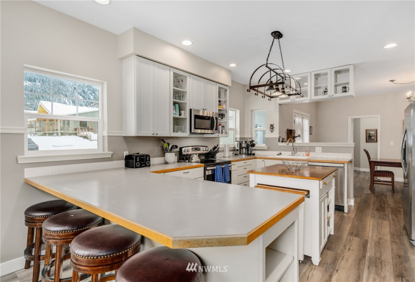 12190 Emig, Leavenworth, Washington 98826, 3 Bedrooms Bedrooms, ,2 BathroomsBathrooms,Residential,For Sale,Emig,NWM1875406