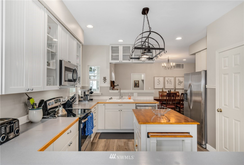 12190 Emig, Leavenworth, Washington 98826, 3 Bedrooms Bedrooms, ,2 BathroomsBathrooms,Residential,For Sale,Emig,NWM1875406