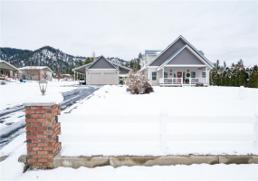 12190 Emig, Leavenworth, Washington 98826, 3 Bedrooms Bedrooms, ,2 BathroomsBathrooms,Residential,For Sale,Emig,NWM1875406