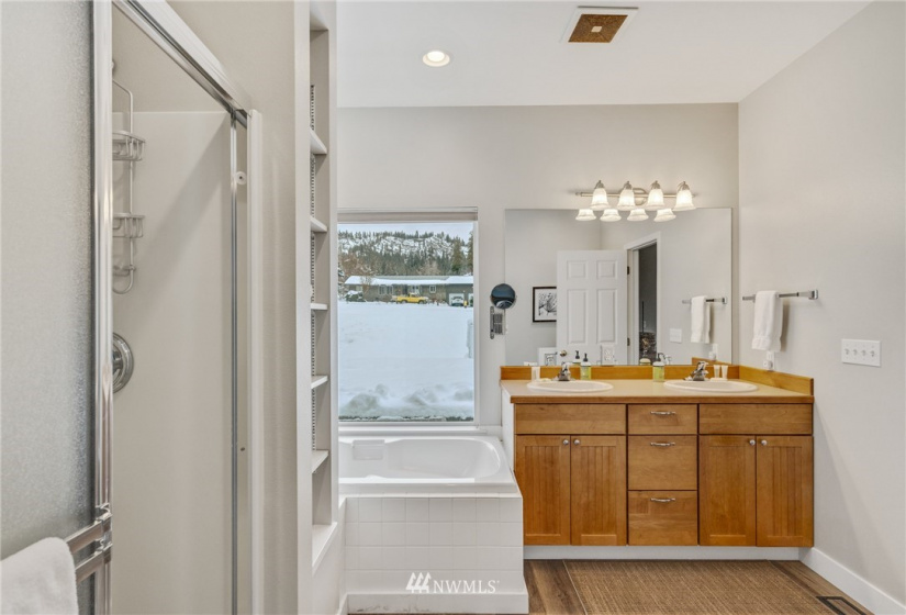 12190 Emig, Leavenworth, Washington 98826, 3 Bedrooms Bedrooms, ,2 BathroomsBathrooms,Residential,For Sale,Emig,NWM1875406