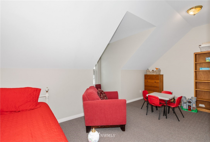 12190 Emig, Leavenworth, Washington 98826, 3 Bedrooms Bedrooms, ,2 BathroomsBathrooms,Residential,For Sale,Emig,NWM1875406