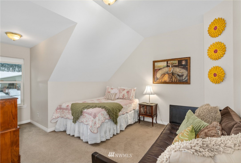 12190 Emig, Leavenworth, Washington 98826, 3 Bedrooms Bedrooms, ,2 BathroomsBathrooms,Residential,For Sale,Emig,NWM1875406