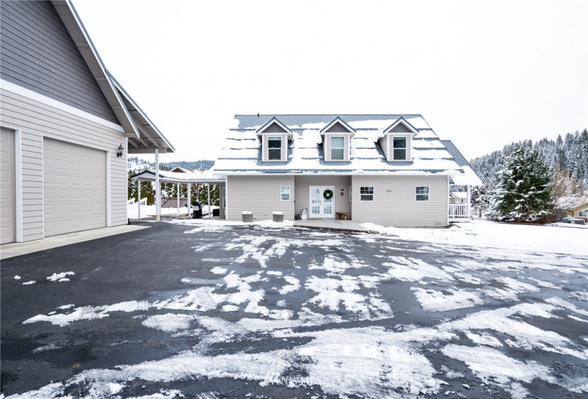 12190 Emig, Leavenworth, Washington 98826, 3 Bedrooms Bedrooms, ,2 BathroomsBathrooms,Residential,For Sale,Emig,NWM1875406