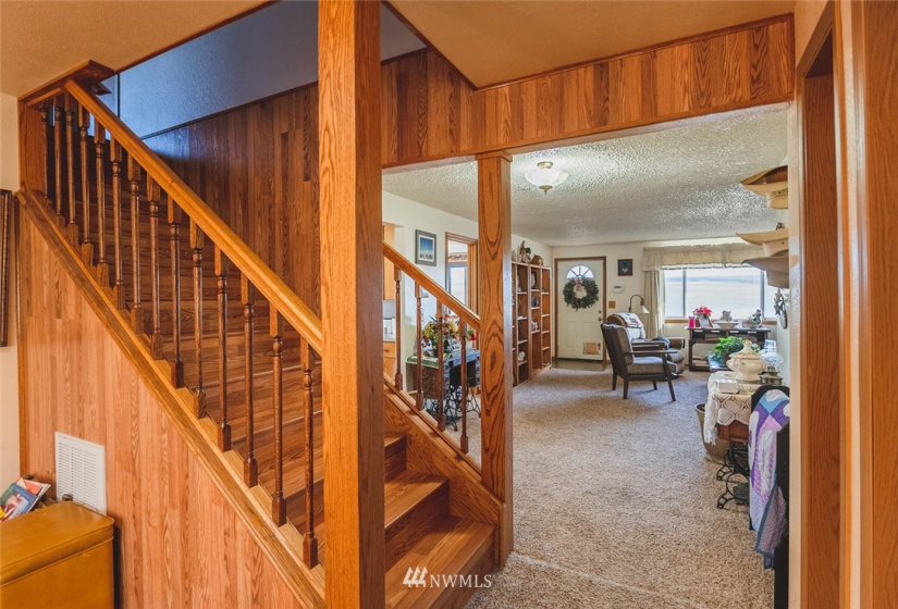 11654 1st Ave SE Royal, Othello, Washington 99344, 6 Bedrooms Bedrooms, ,1 BathroomBathrooms,Residential,For Sale,Munro's 1st Add to Royal O & M Site,1st Ave SE Royal,NWM1875463