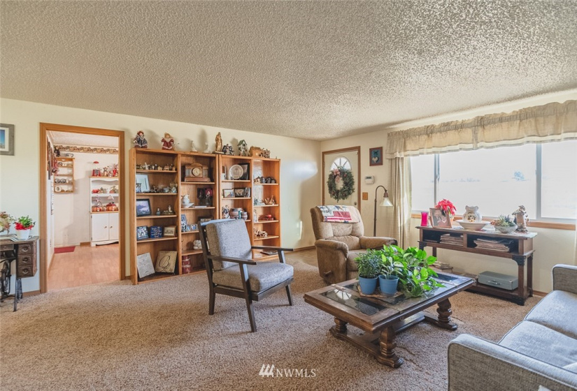 11654 1st Ave SE Royal, Othello, Washington 99344, 6 Bedrooms Bedrooms, ,1 BathroomBathrooms,Residential,For Sale,Munro's 1st Add to Royal O & M Site,1st Ave SE Royal,NWM1875463