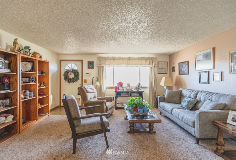 11654 1st Ave SE Royal, Othello, Washington 99344, 6 Bedrooms Bedrooms, ,1 BathroomBathrooms,Residential,For Sale,Munro's 1st Add to Royal O & M Site,1st Ave SE Royal,NWM1875463