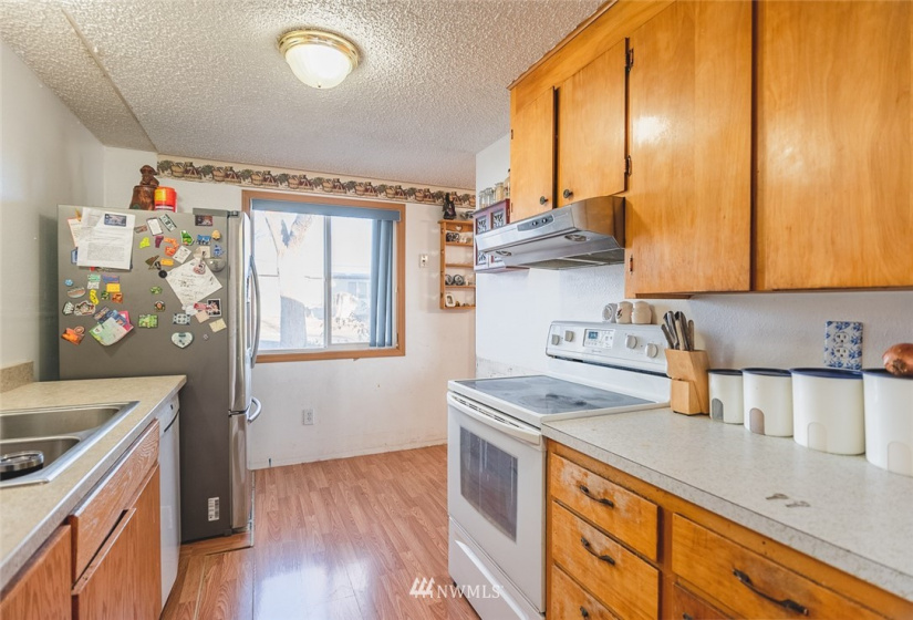 11654 1st Ave SE Royal, Othello, Washington 99344, 6 Bedrooms Bedrooms, ,1 BathroomBathrooms,Residential,For Sale,Munro's 1st Add to Royal O & M Site,1st Ave SE Royal,NWM1875463