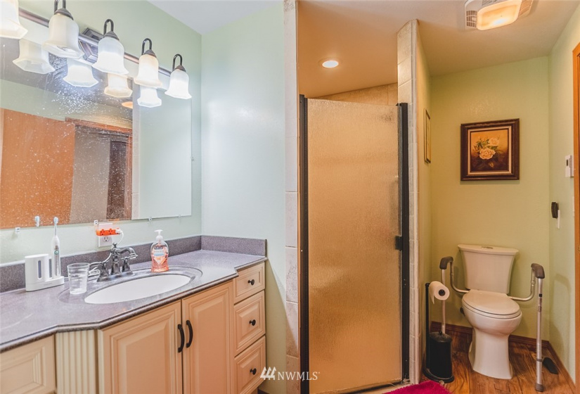11654 1st Ave SE Royal, Othello, Washington 99344, 6 Bedrooms Bedrooms, ,1 BathroomBathrooms,Residential,For Sale,Munro's 1st Add to Royal O & M Site,1st Ave SE Royal,NWM1875463