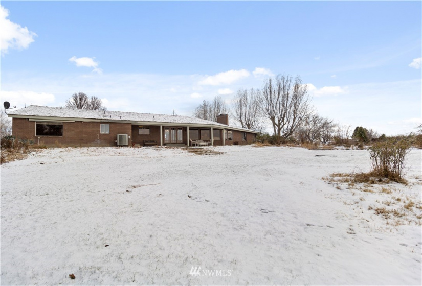 1810 Waneta, Sunnyside, Washington 98944, 3 Bedrooms Bedrooms, ,2 BathroomsBathrooms,Residential,For Sale,Waneta,NWM1875612