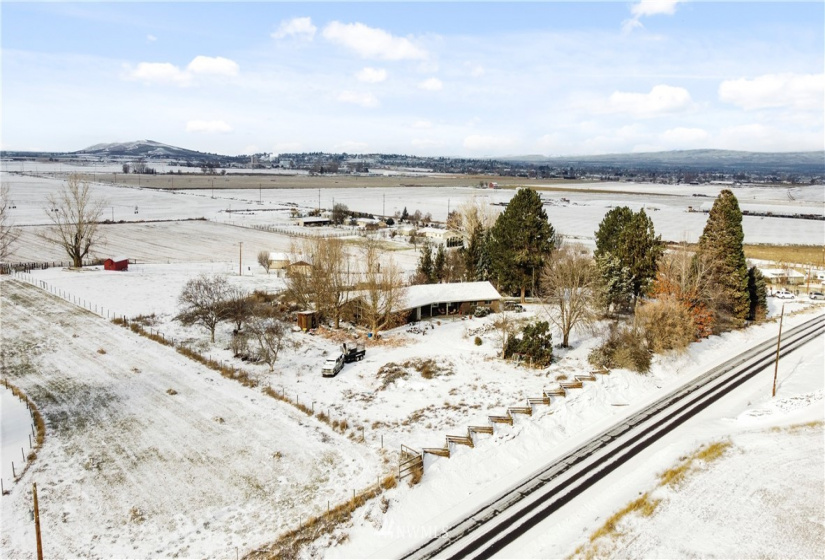 1810 Waneta, Sunnyside, Washington 98944, 3 Bedrooms Bedrooms, ,2 BathroomsBathrooms,Residential,For Sale,Waneta,NWM1875612
