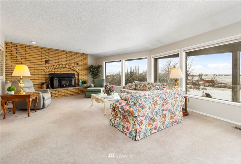 1810 Waneta, Sunnyside, Washington 98944, 3 Bedrooms Bedrooms, ,2 BathroomsBathrooms,Residential,For Sale,Waneta,NWM1875612